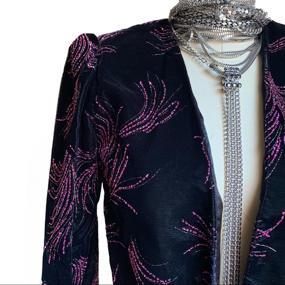 Beautiful Velvet VTG Jacket - Picture 3 of 6